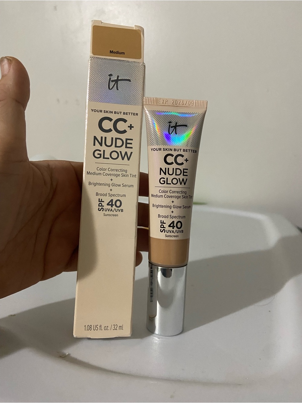 IT Cosmetics CC+ Nude Glow Serum Coverage Foundation ~ MEDIUM 1.06OZ ~